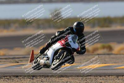 media/Dec-18-2022-SoCal Trackdays (Sun) [[8099a50955]]/Turn 14 (940am)/